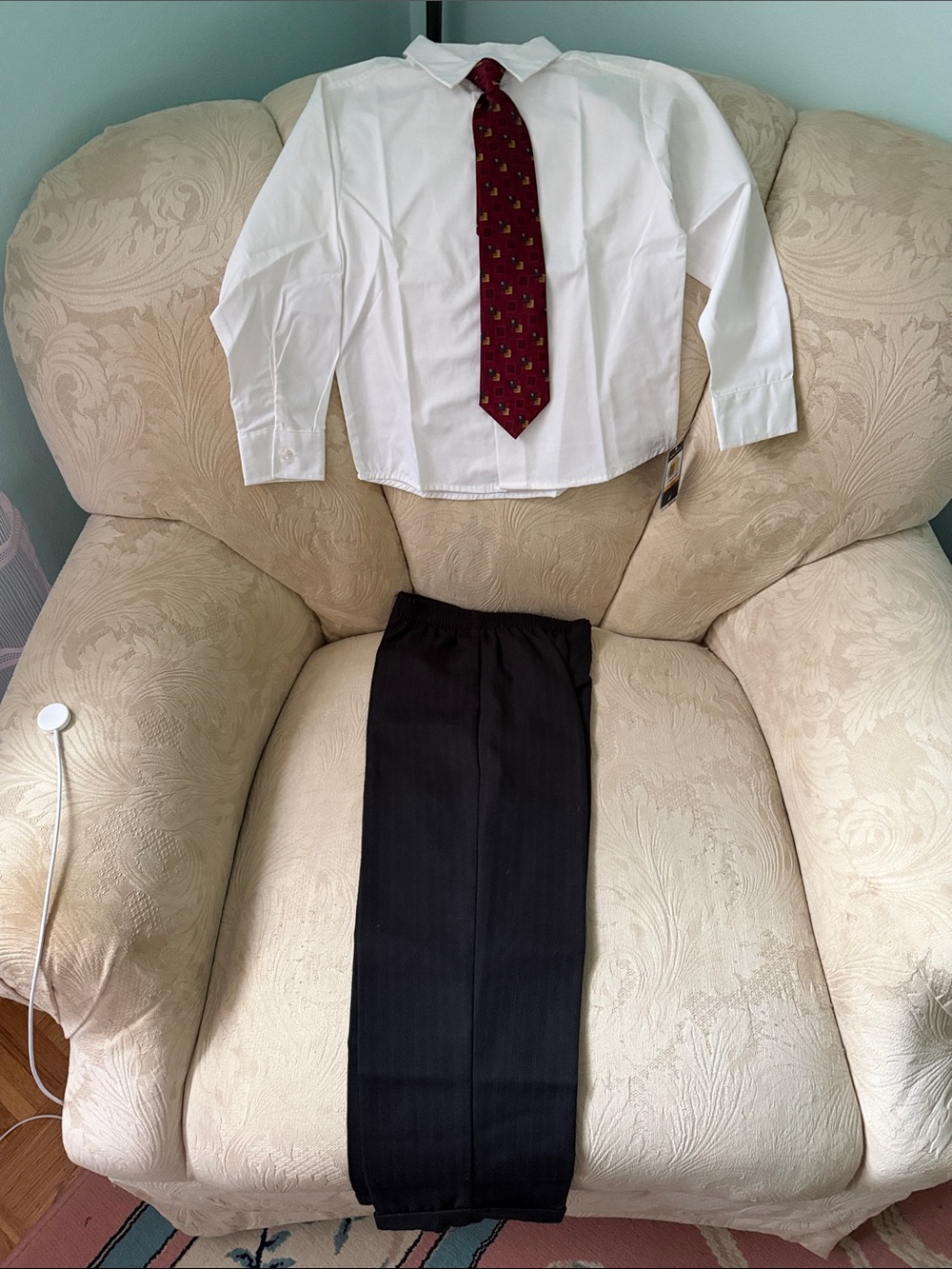 Nautica boy’s 3 piece set, brand new with a tag, size 7 regular